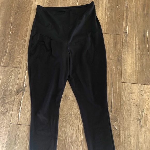 Isabel Maternity by Ingrid & Isabel Pants - Maternity leggings